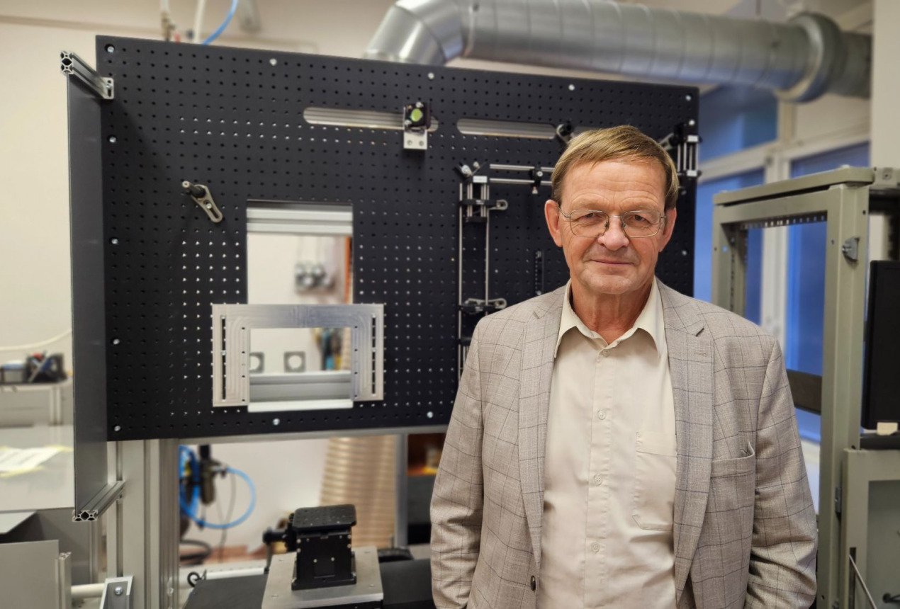 Laserist Dr. Gediminas Račiukaitis, one of the organisers and lecturers of the UPLAMP 2024. Photo: FTMC